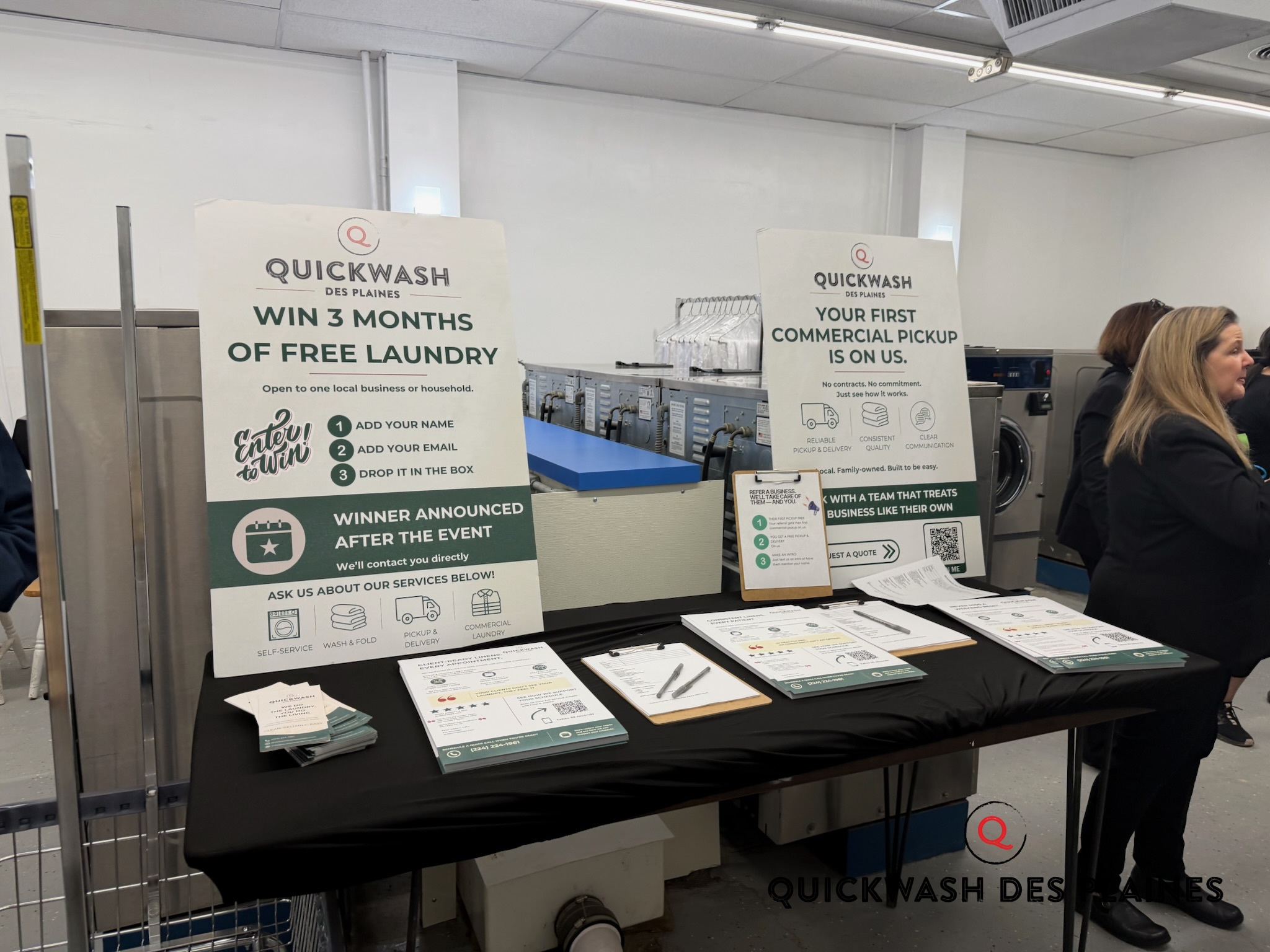 Self service laundromat for Niles Terrace Des Plaines IL